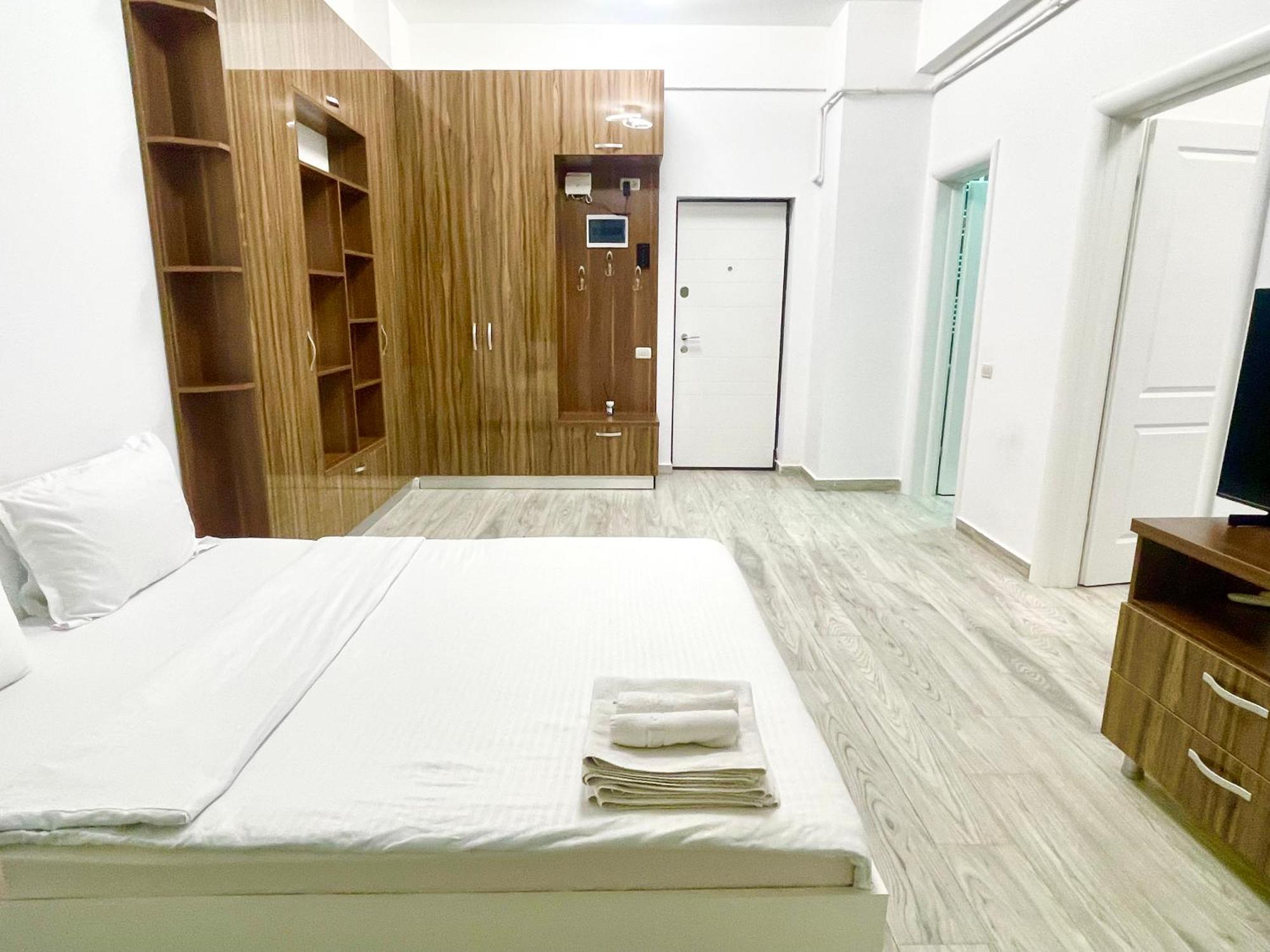 Adress Cd21 Apartment Bucharest